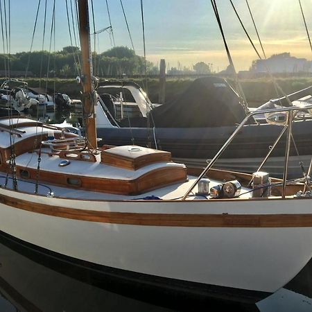 Hoitak Lymington Exterior foto